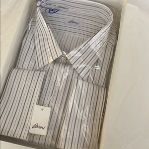 Brioni Men’s shirt. Made in Italy. Grey stripe.